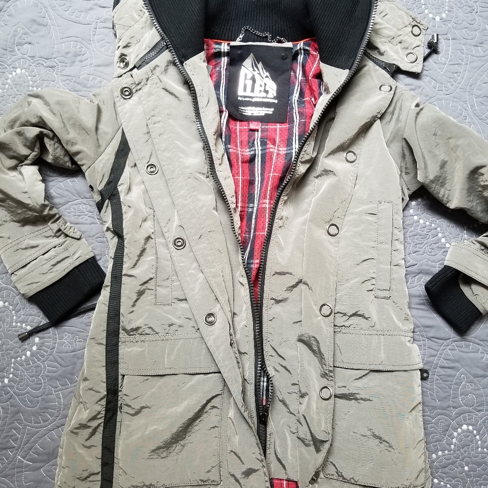 Rain jacket